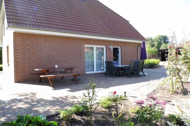 Ferienhaus mit Seeblick und Ruderboot in Torgelow am See